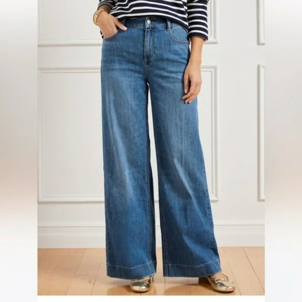 Talbots Wide Leg Jeans Light Wash Jeans 8P